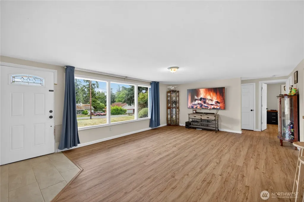 1056 View Ridge Drive Oak Harbor WA 98277