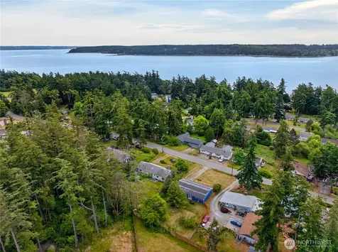 1056 View Ridge Drive Oak Harbor WA 98277