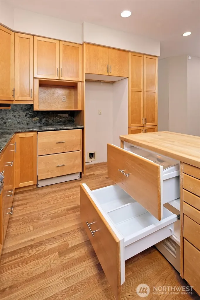 898 SE Dahman Road Shelton WA 98584