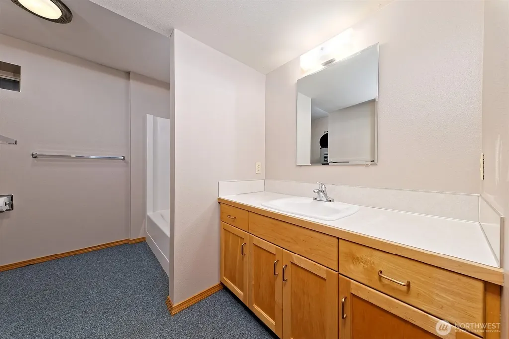 898 SE Dahman Road Shelton WA 98584