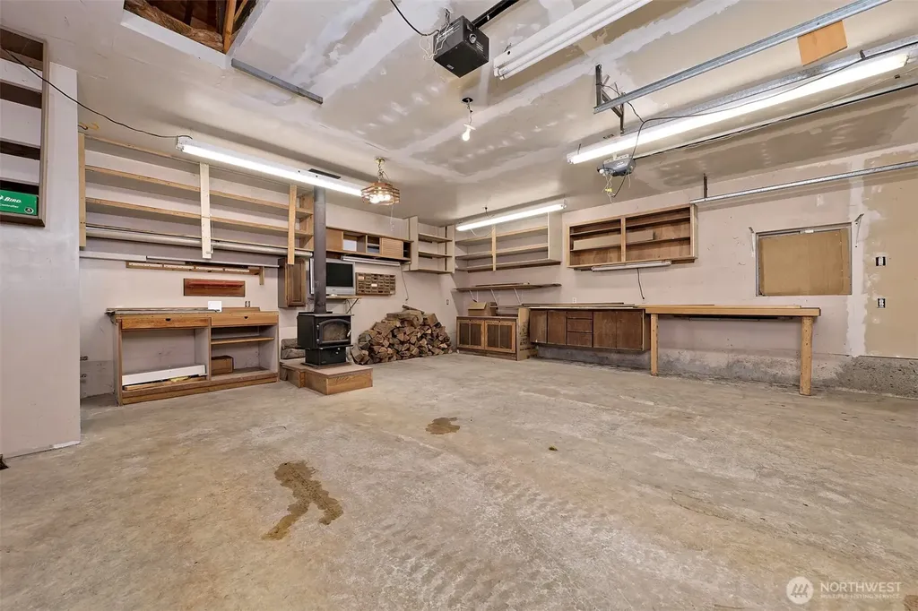 898 SE Dahman Road Shelton WA 98584