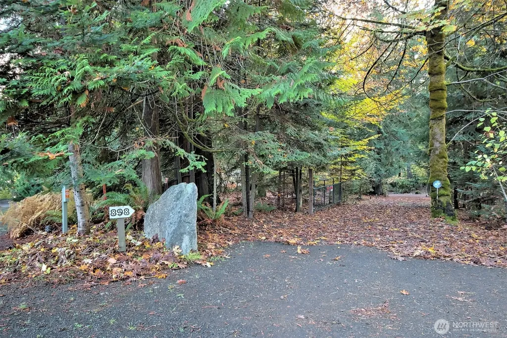 898 SE Dahman Road Shelton WA 98584