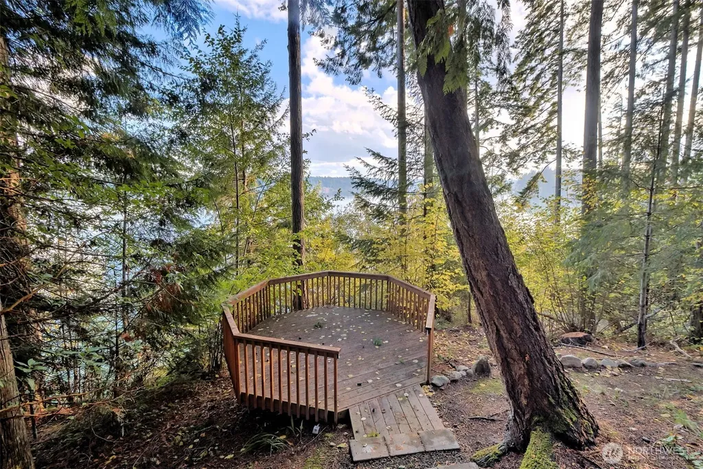 898 SE Dahman Road Shelton WA 98584