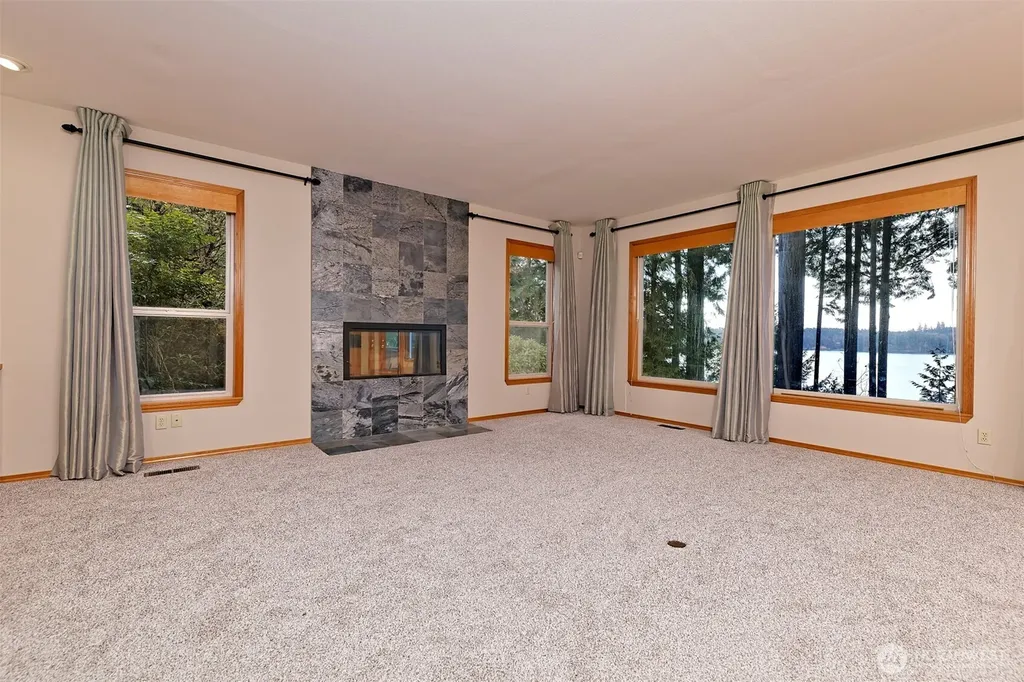 898 SE Dahman Road Shelton WA 98584