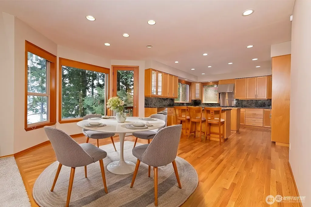 898 SE Dahman Road Shelton WA 98584