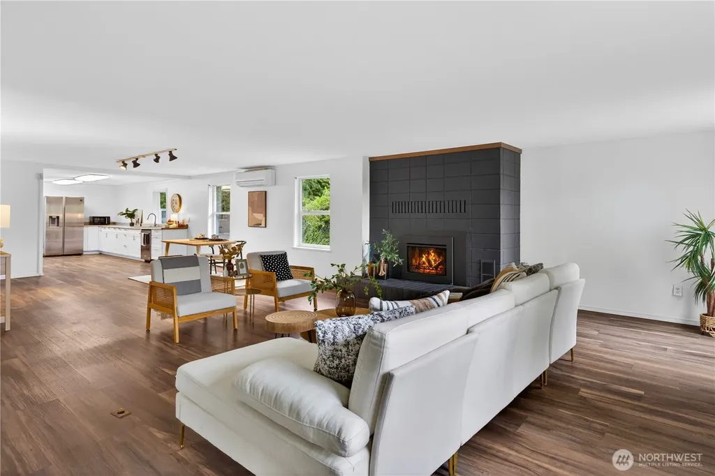 16907 Blodgett Road Mount Vernon WA 98274