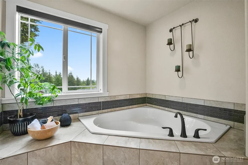 10910 204th Avenue SE Snohomish WA 98290