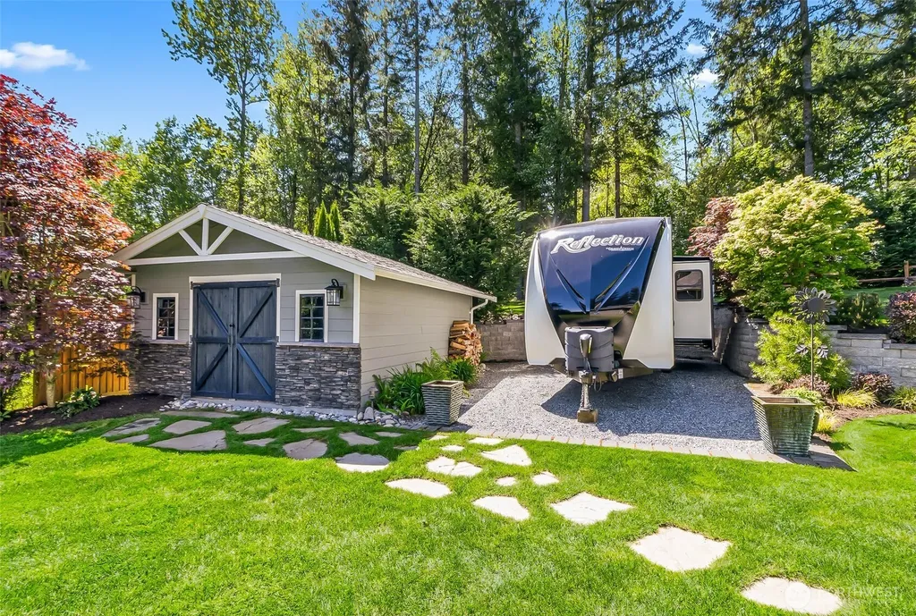 10910 204th Avenue SE Snohomish WA 98290