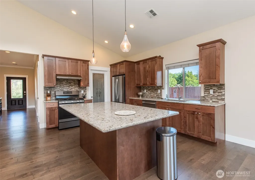 390 Broadmoor Street Sequim WA 98382