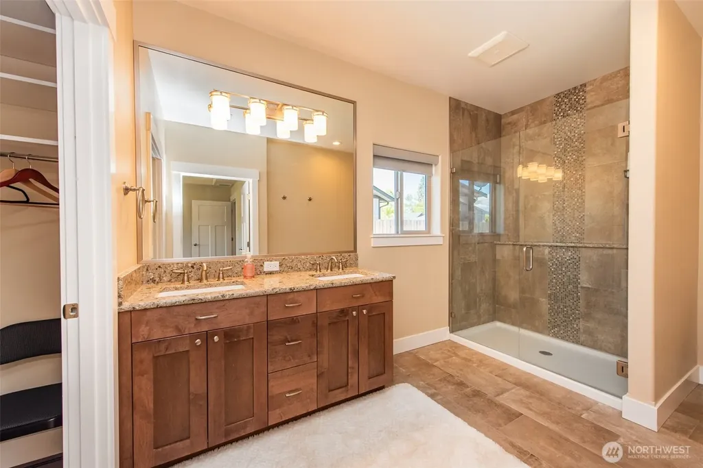 390 Broadmoor Street Sequim WA 98382
