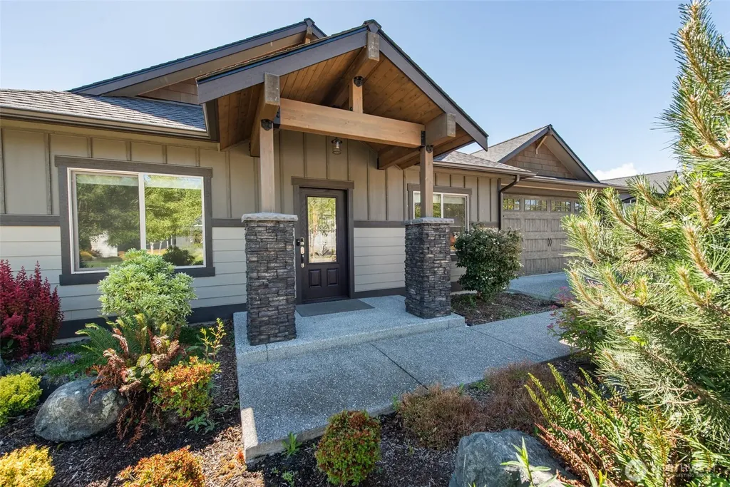 390 Broadmoor Street Sequim WA 98382