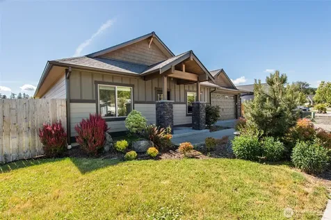 390 Broadmoor Street Sequim WA 98382