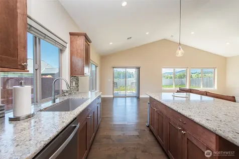 390 Broadmoor Street Sequim WA 98382