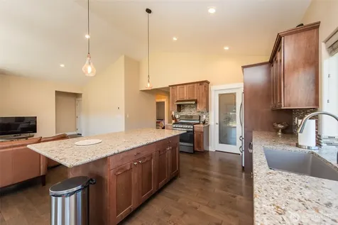 390 Broadmoor Street Sequim WA 98382