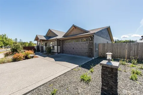 390 Broadmoor Street Sequim WA 98382