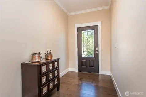 390 Broadmoor Street Sequim WA 98382