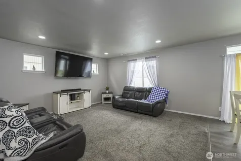 1361 E Nen Drive Moses Lake WA 98837