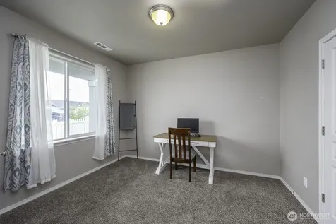 1361 E Nen Drive Moses Lake WA 98837
