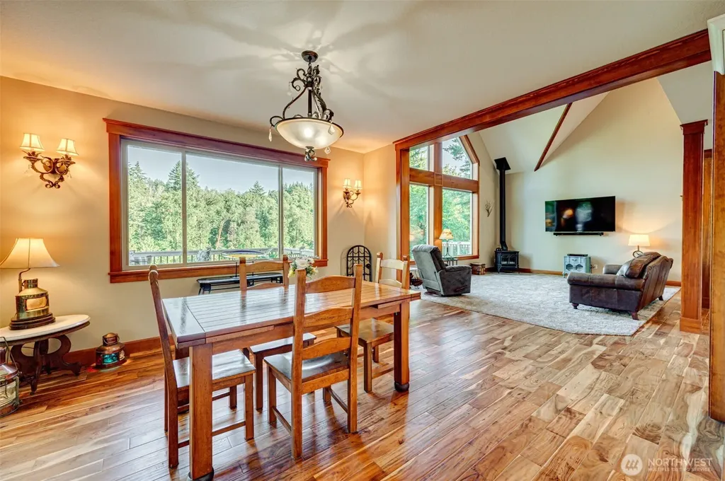 195 Patriot Road Woodland WA 98674