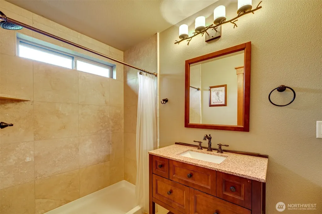 195 Patriot Road Woodland WA 98674