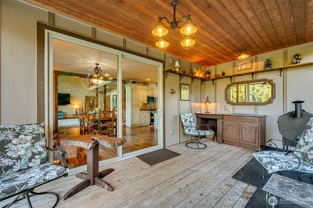 195 Patriot Road Woodland WA 98674