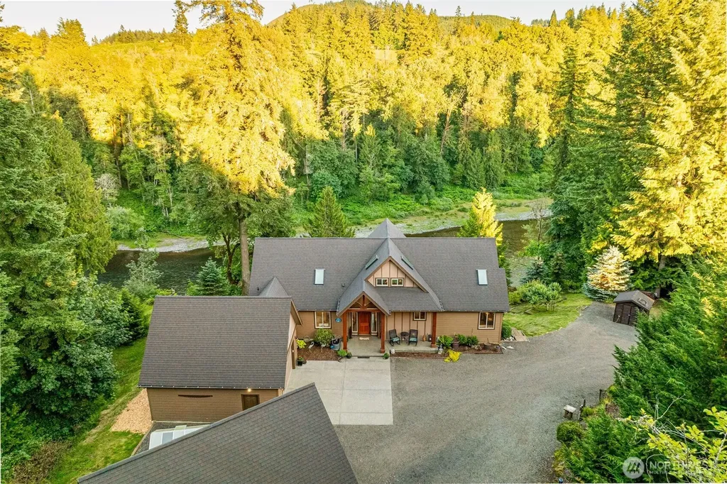 195 Patriot Road Woodland WA 98674
