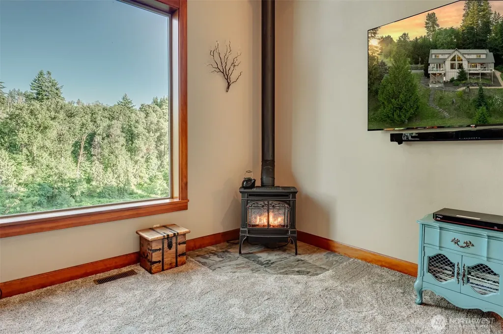 195 Patriot Road Woodland WA 98674
