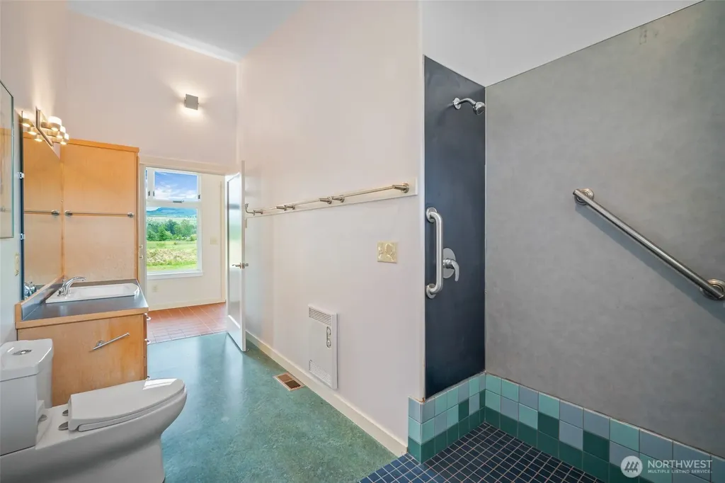 4860 Mission Road Bellingham WA 98226