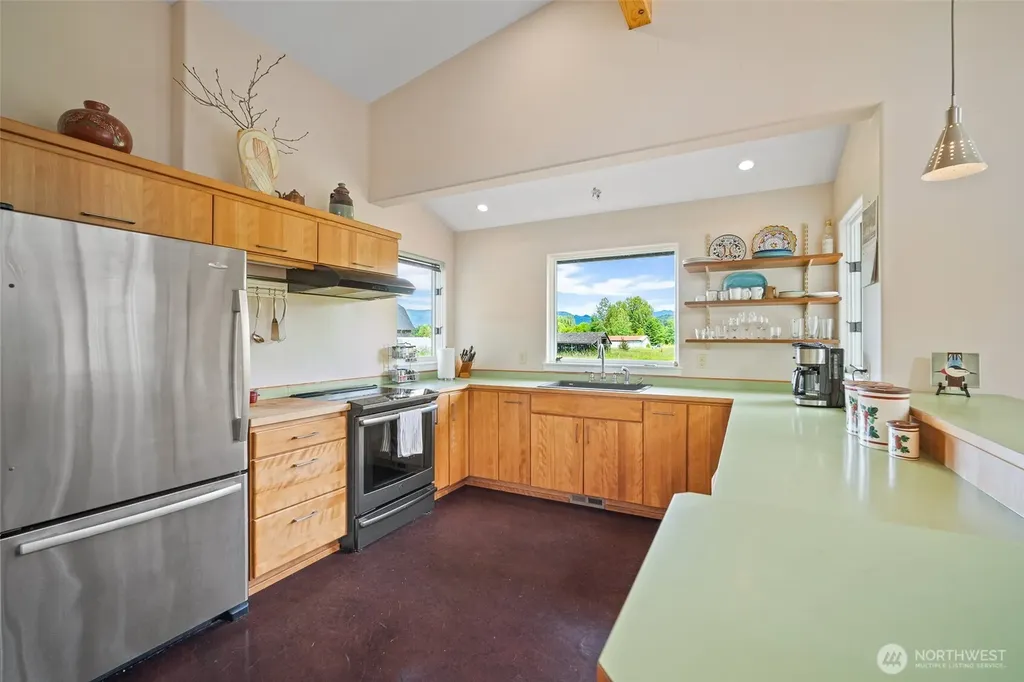 4860 Mission Road Bellingham WA 98226