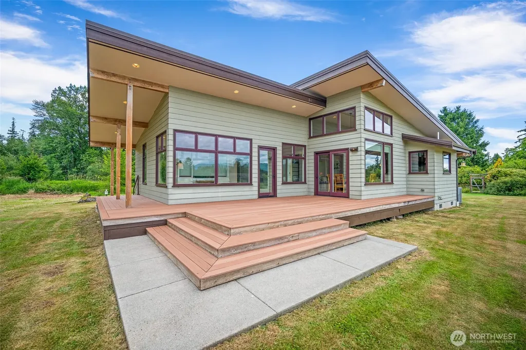 4860 Mission Road Bellingham WA 98226
