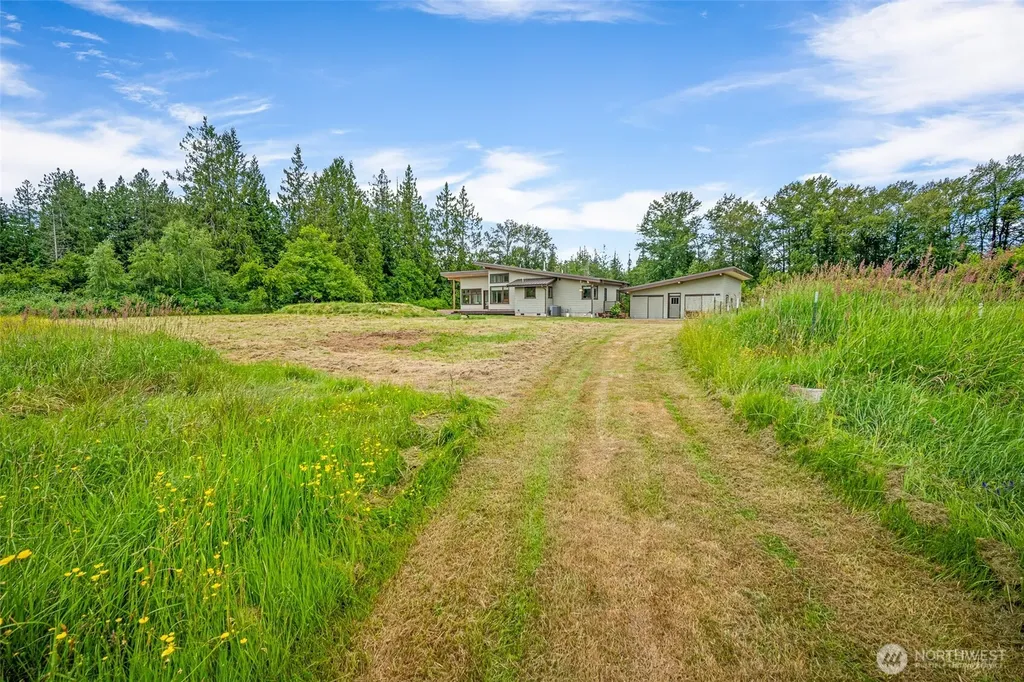 4860 Mission Road Bellingham WA 98226
