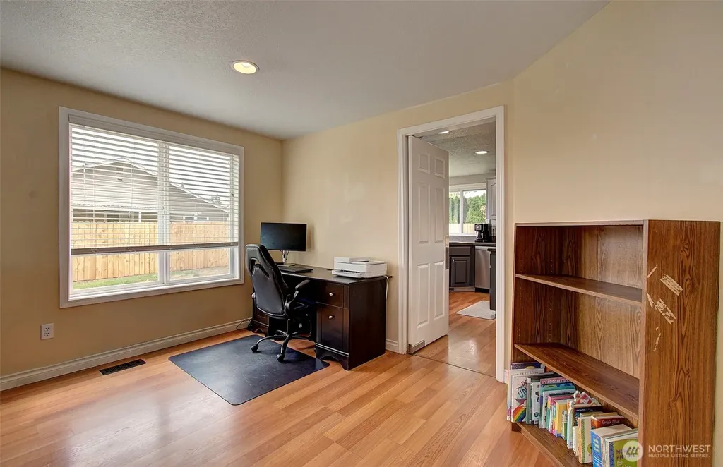 10403 NW 15th Avenue Vancouver WA 98685