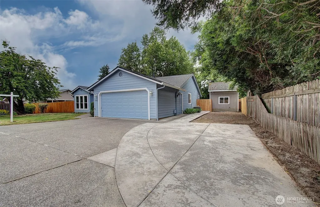 10403 NW 15th Avenue Vancouver WA 98685