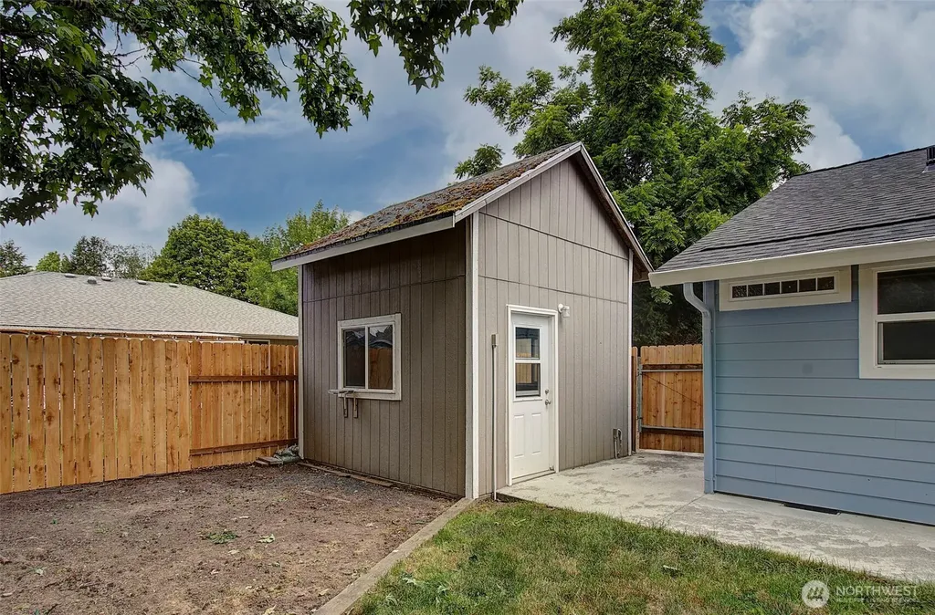 10403 NW 15th Avenue Vancouver WA 98685