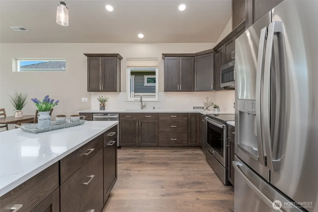 816 N M Loop Drive SW Quincy WA 98848