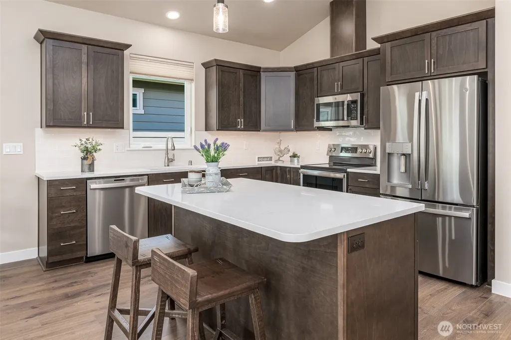 816 N M Loop Drive SW Quincy WA 98848