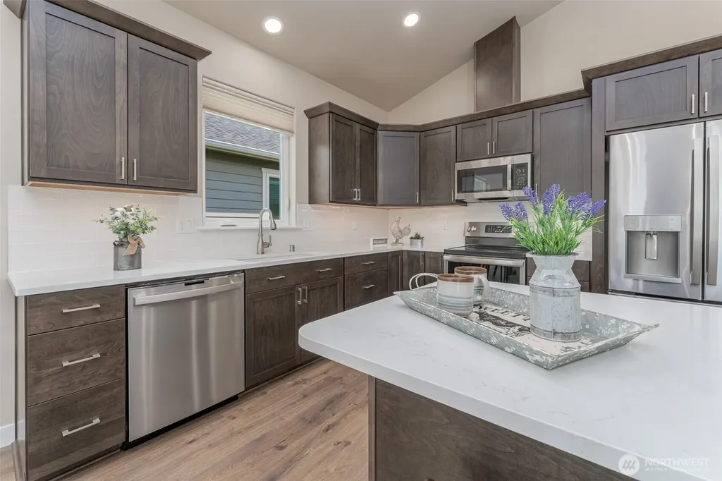 816 N M Loop Drive SW Quincy WA 98848