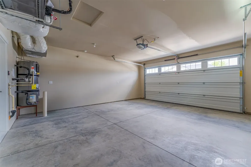816 N M Loop Drive SW Quincy WA 98848