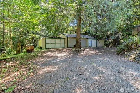 600 N Beacon Point Loop N Lilliwaup WA 98555