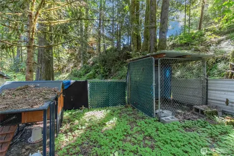600 N Beacon Point Loop N Lilliwaup WA 98555