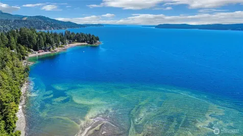 600 N Beacon Point Loop N Lilliwaup WA 98555