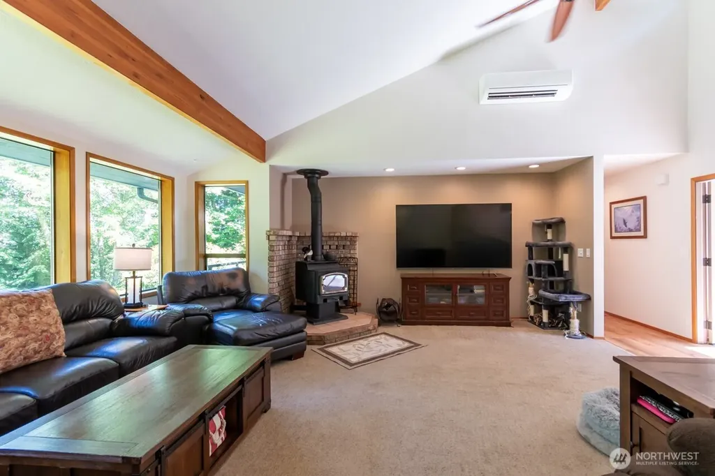 492 Walkabout Way Port Angeles WA 98363