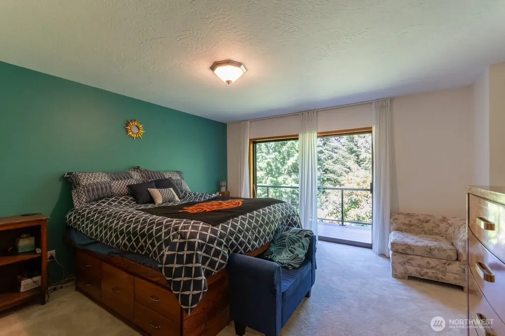 492 Walkabout Way Port Angeles WA 98363
