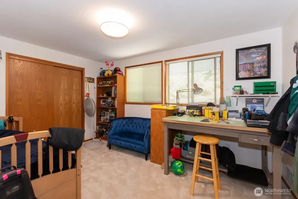 492 Walkabout Way Port Angeles WA 98363