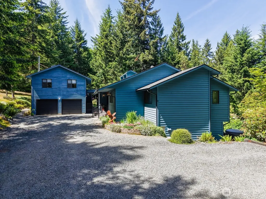 492 Walkabout Way Port Angeles WA 98363