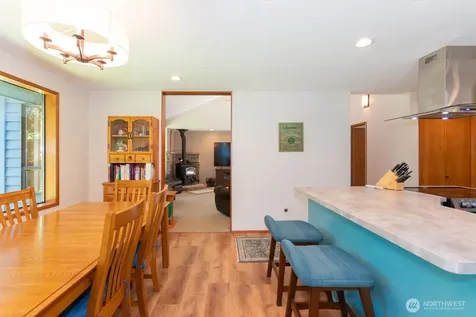 492 Walkabout Way Port Angeles WA 98363