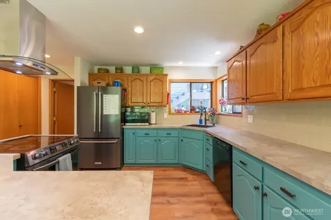 492 Walkabout Way Port Angeles WA 98363