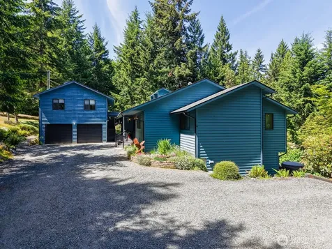 492 Walkabout Way Port Angeles WA 98363