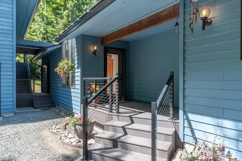 492 Walkabout Way Port Angeles WA 98363