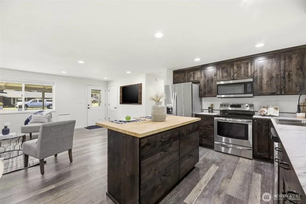 11925 36th Drive NE Marysville WA 98271